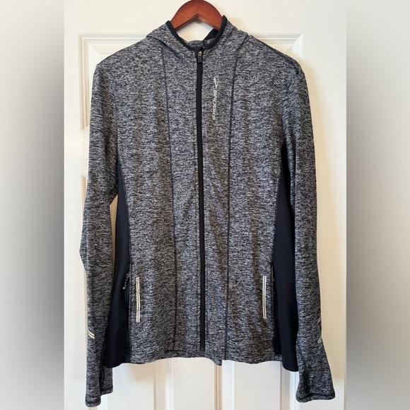 Brooks Jackets & Blazers - Brooks Running Athletic Long Sleeve Zip up lightweight jacket with hood Size XL